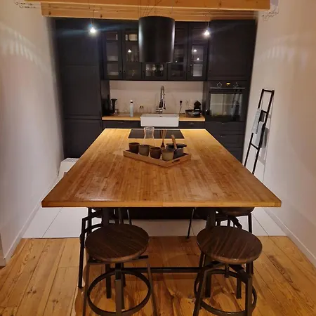 Maison Jade, Wifi, Terrasse, Barbecue, 10 Couchages *